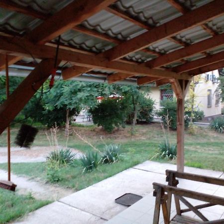 Dutch Farm In Felsolajos Apartment Exterior photo